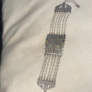 Vintage Victorian style Elegant Silver-tone and Green Bracelet